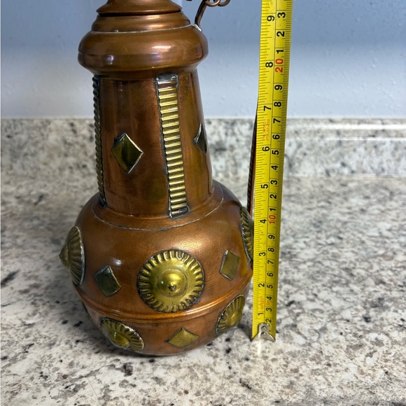 Vintage Middle Eastern copper and brass ewer (water vessel) - Picture 11 of 12